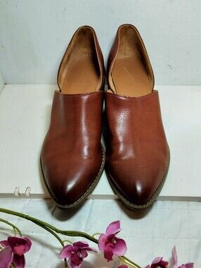 Universal Thread Brown Pointed-Toe Slip-On Loafers